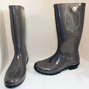 UGG Tall Grey  Glossy Rain Boots size 10